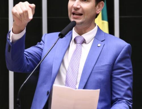 Deputado Gilson Marques aciona TSE e TCU contra samba-enredo pró-Lula no Carnaval e questiona repasse milionário de recursos públicos